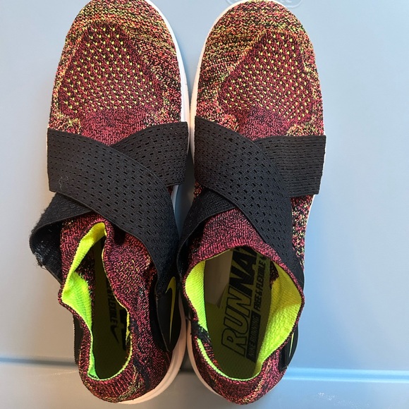 Nike Running Shoes - Picture 4 of 5